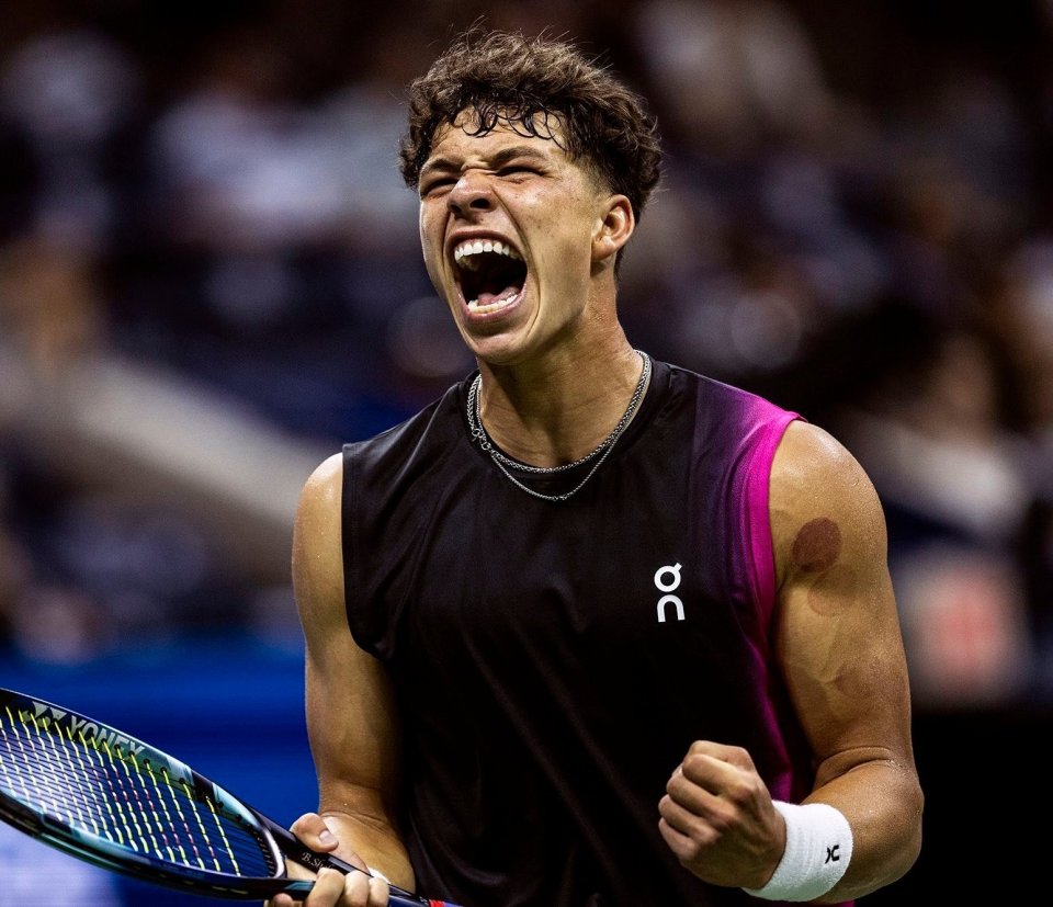 开云注册-包含费德勒在日本队比赛中持续失利，出色发挥引发热议！再创辉煌时刻的词条