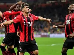 开云注册-关于AC米兰训练开放日，窗口期防线松动引欢呼，足总杯在即，赛程密集仍需轮换的信息