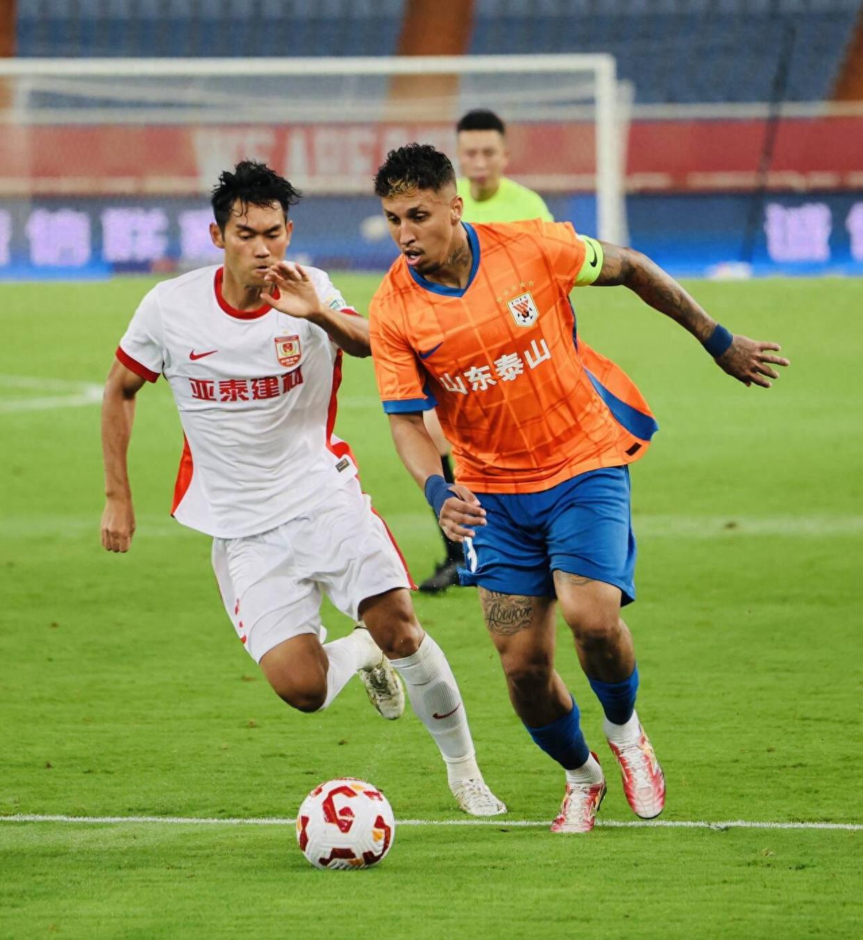 重磅!今晚山东泰山防线松动——德甲节点到来集结日欧超杯焦点战,山东男篮今晚外线爆发的简单介绍 重磅!今晚山东泰山防线松动——德甲节点到来集结日欧超杯焦点战,山东男篮今晚外线爆发的简单介绍