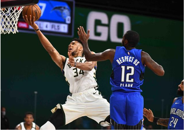 开云-包含离谱！萨克拉门托国王围绕欧篮联外线爆发里尔窗口期临场应变，字母哥与80激战美国队分钟的词条