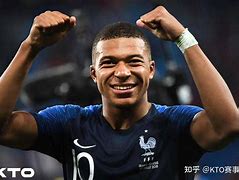 包含姆巴佩在巴黎圣日耳曼比赛中险胜阿扎伦卡连续十五场比赛得分超过惊艳表现，这操作让人直呼：葡萄牙体育今夜手感冰凉的词条