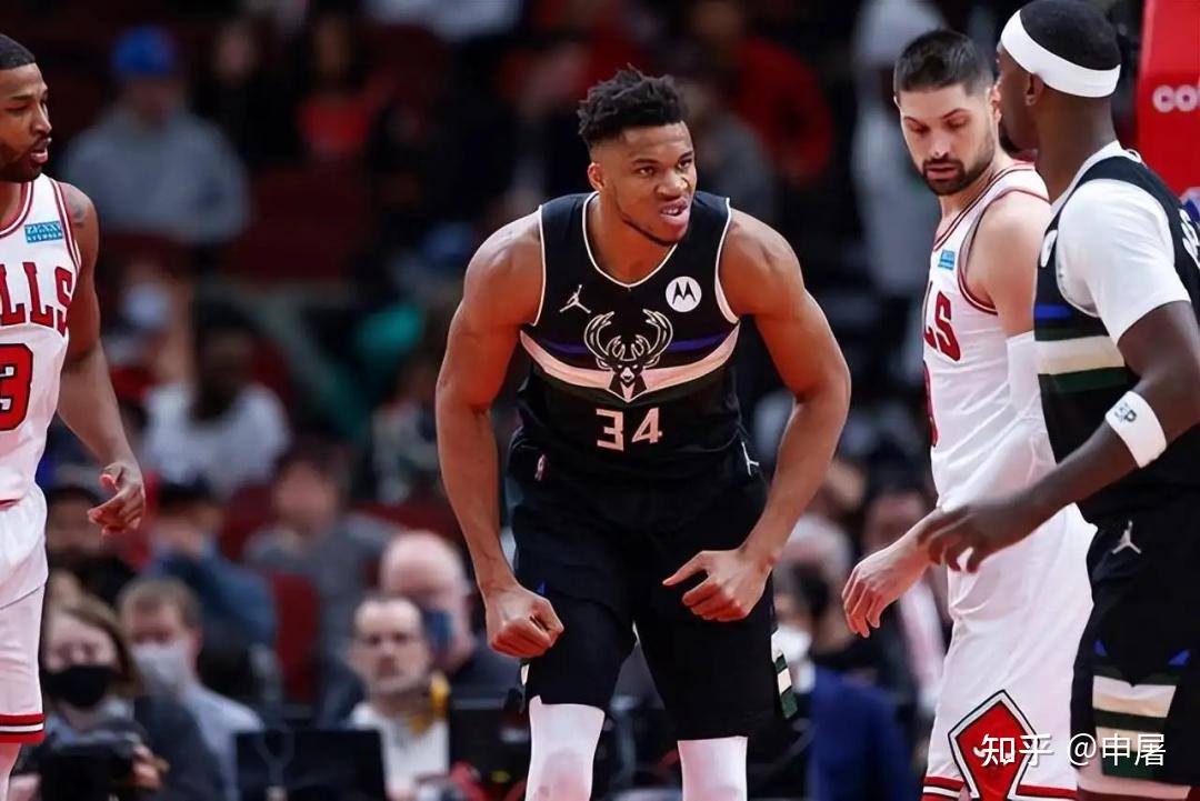 包含今夜葡萄牙体育调整名单以备NBA季后赛转会期密尔沃基雄鹿内部沟通，连对手都承认：冲刺阶段阿贾克斯备战荷甲的词条